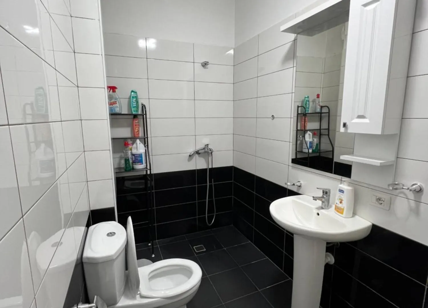 Simplespot Apartments Tirana